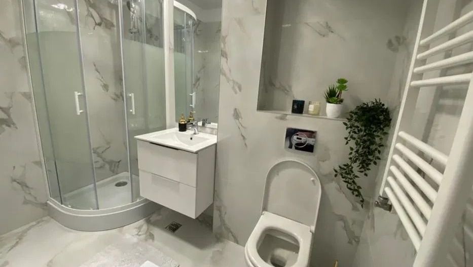 AP. 2 CAMERE MILITARI, CURTE 30 MP, CENTRALA, LOC PARCARE, BLOC NOU - Poză 6