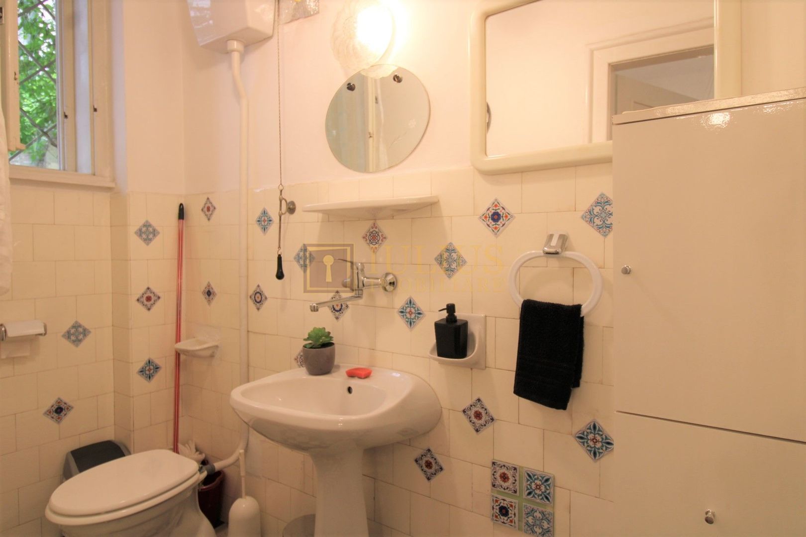 Birou la parter, zona Louis Turcanu - ultracentral. - Poză 11