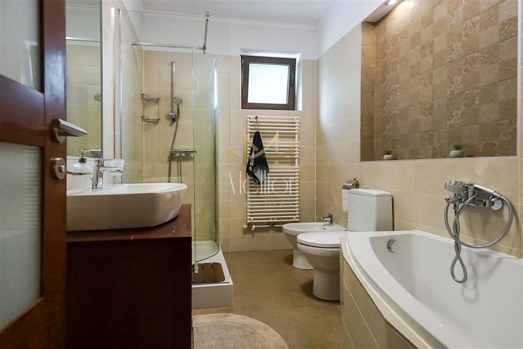?** Apartament modern si spatios cu 4 camere panorama Gruia ** - Poză 21