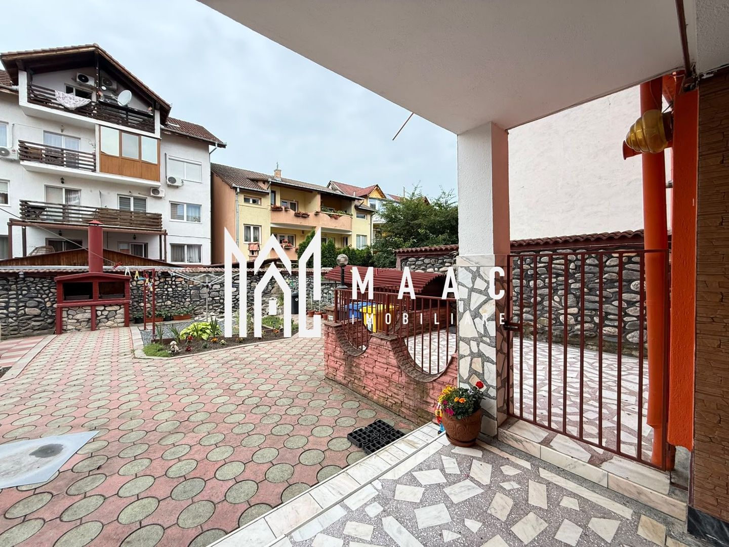 Apartament 4 camere | Curte | 3 bai | 4 balcoane | Strand - Poză 24
