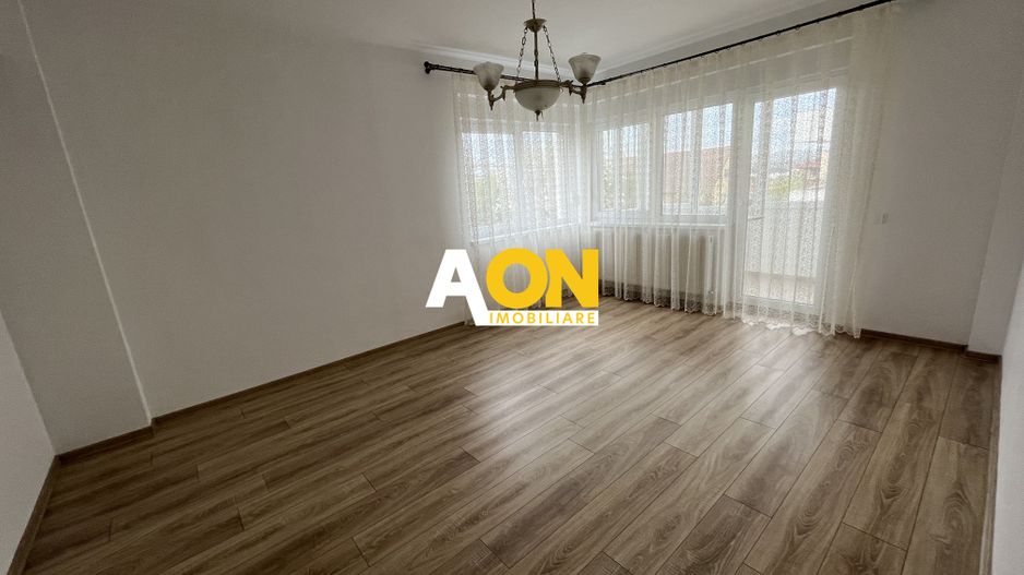 Apartament cu 3 camere de inchiriat, etaj 1, loc de parcare, balcon - Poză 4