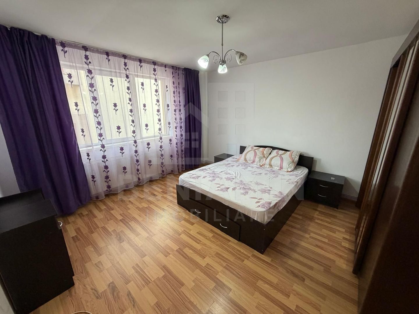Garsoniera-Decomandata-40mp-Etaj 2-CT-Bloc Nou-Calea Severinului - Poză 1