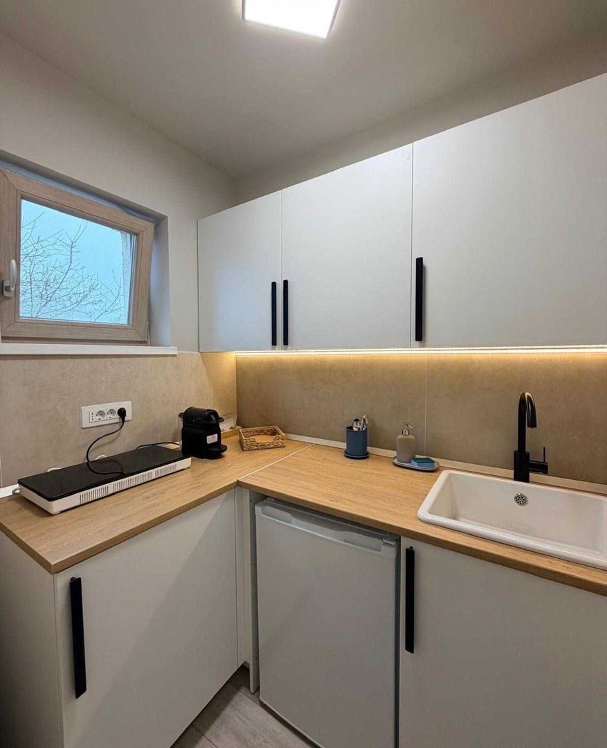 GARSONIERA  DECEBAL, BLOC REABLITAT, RENOVAT, MOBILAT/UTILAT MODERN - Poză 7