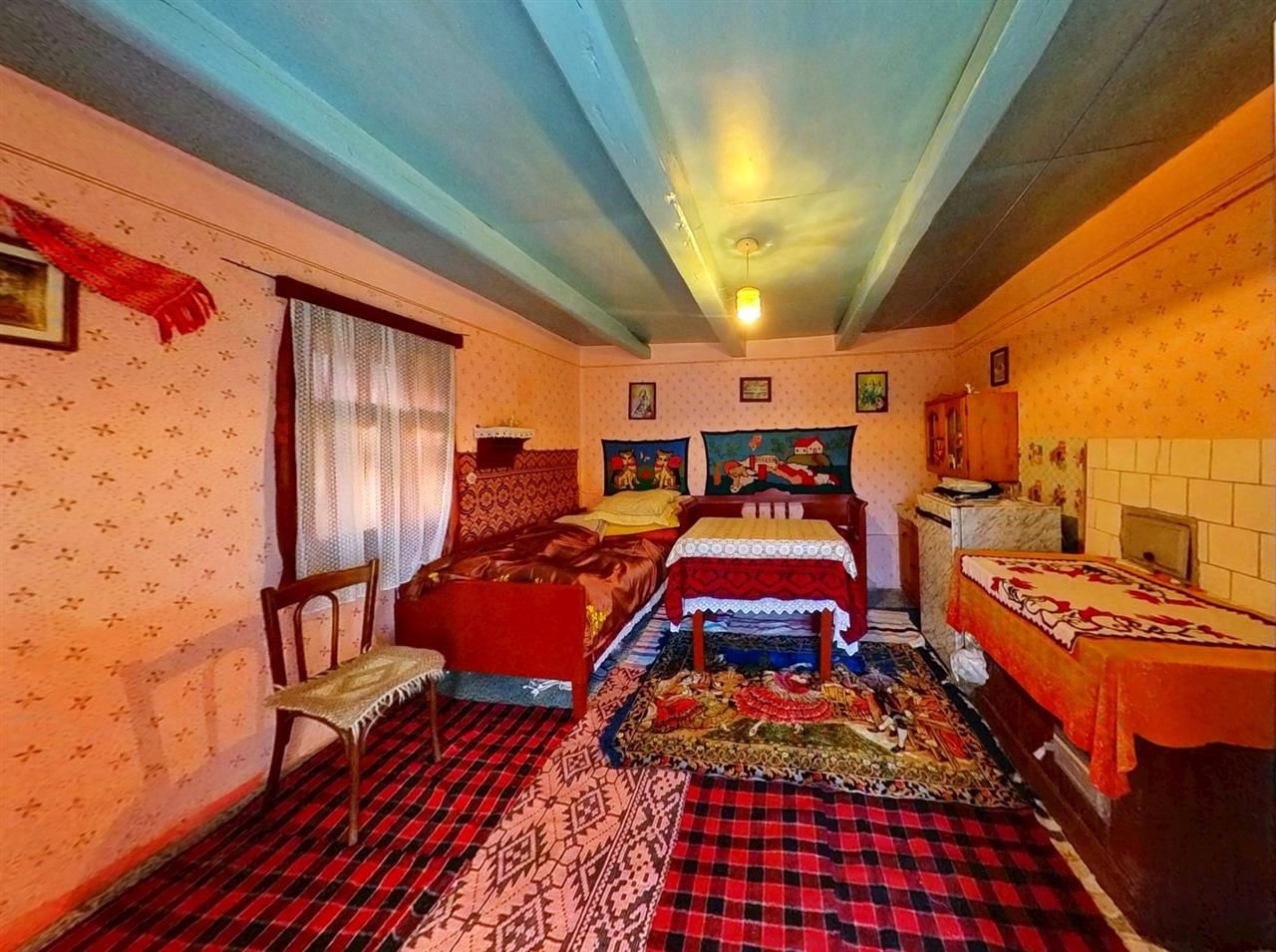 Casa traditionala+ domeniu de 2.900 mp,livada, anexe:refugiu apreciabil Craiesti - Poză 11