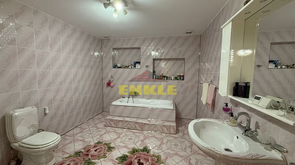 De vanzare Vila situata Ultracentral-425 mp - Poză 17