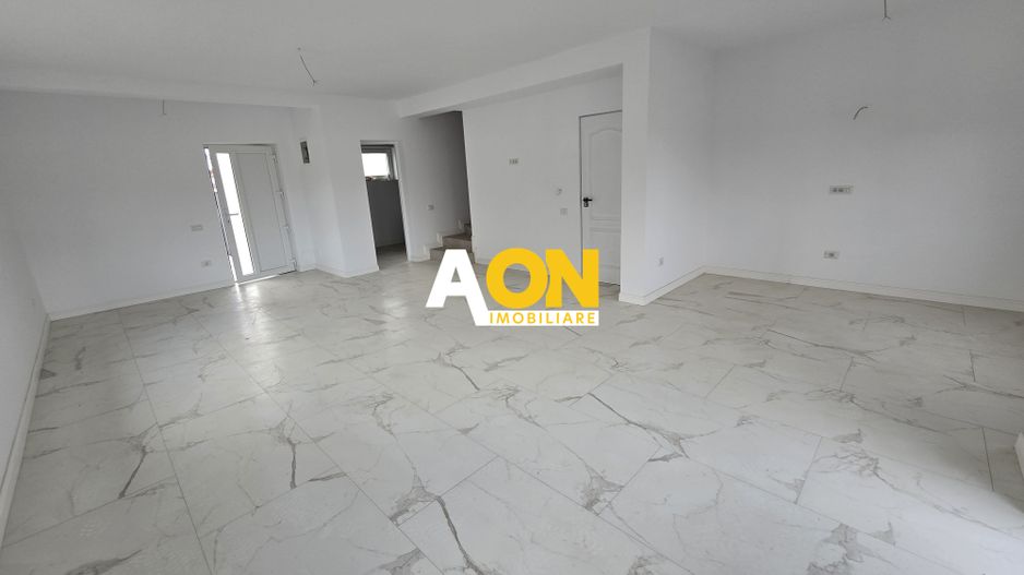 1/2 Duplex 4 Camere, Zona Alba Micesti - Poză 2
