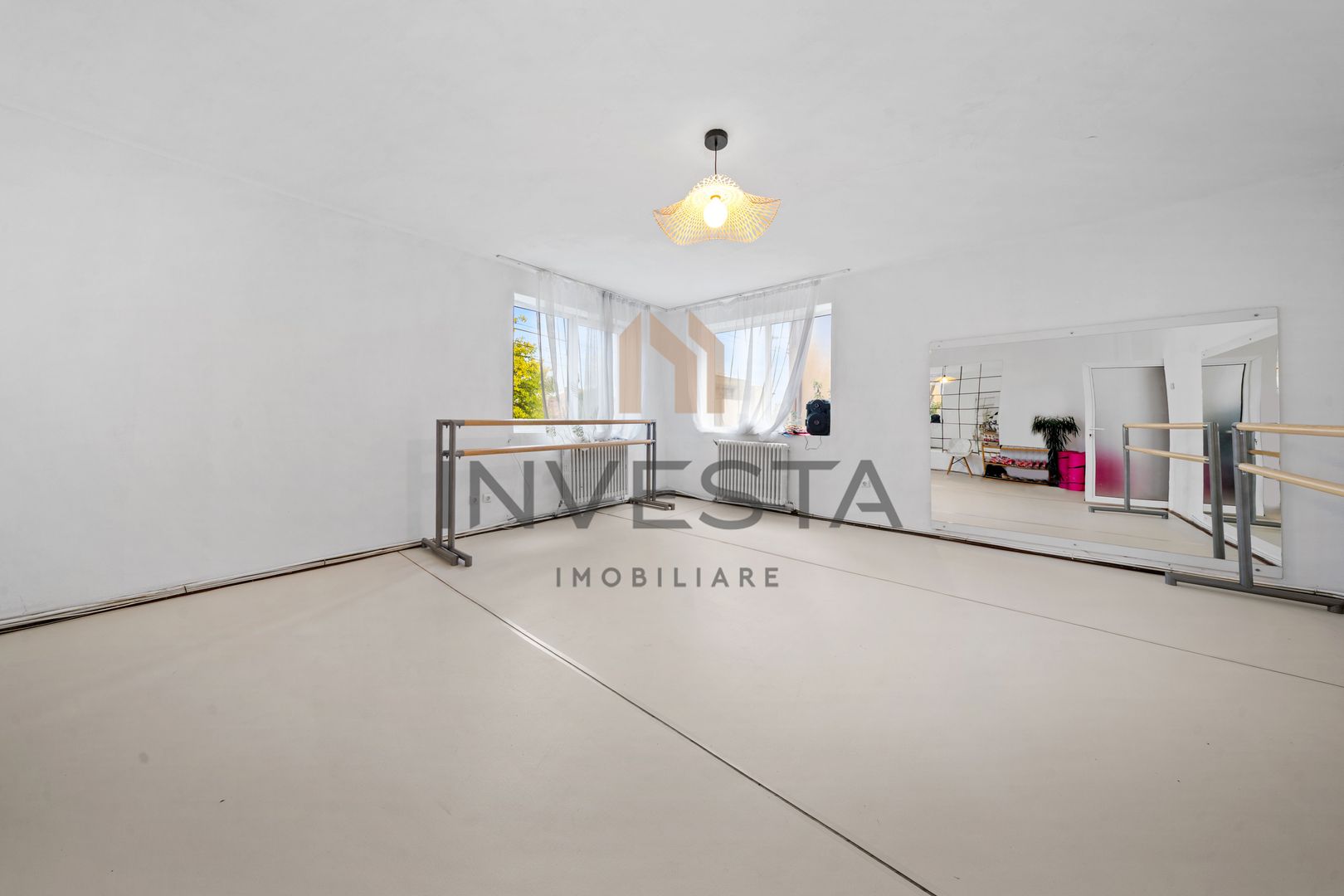 Apartament 4 camere, 160 mp, curte 165 mp, garaj | Andrei Muresanu - Poză 4