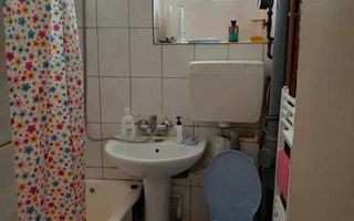 # Loc în cameră pentru o fată la vilă centru - UMF Nicolae Leon - Poză 5