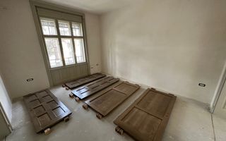 Clădire de birouri/ clinica zona Centrală - Poză 14