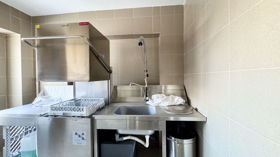 AFACERE - HOTEl (SEMI)RENOVAT de 4 etaje - Floreasca-Barbu Vacarescu - Poză 20