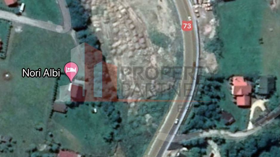Teren la intrarea in Bran la strada principala - Poză 3