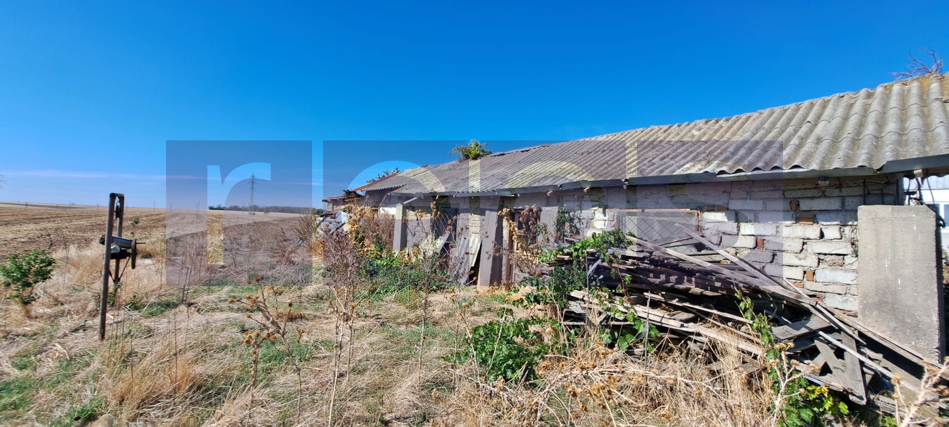 VANZARE CASĂ + TEREN INTRAVILAN 2750 MP + TEREN ARABIL 7000 MP | DESCHIDERE 15 M - Poză 3