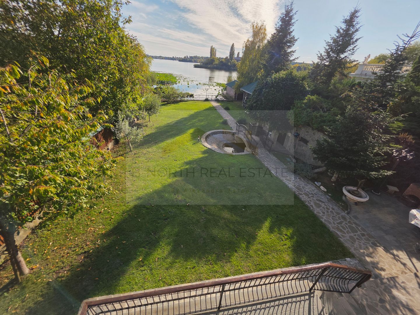 Vilă cu ponton privat la Lacul Snagov – casă de oaspeți, cramă, 1.768 mp - Poză 15
