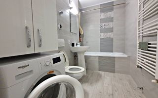 Coresi -Bloc Maurer M9, etajul 1, mobilat, parcare - Poză 3