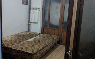 Camera mobilată de închiriat în apartament cu 2 camere, Tătărași - zona Ateneu - Poză 8
