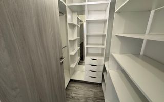 Duplex despartit prin garaj. Zona centrala - langa padure - Poză 11