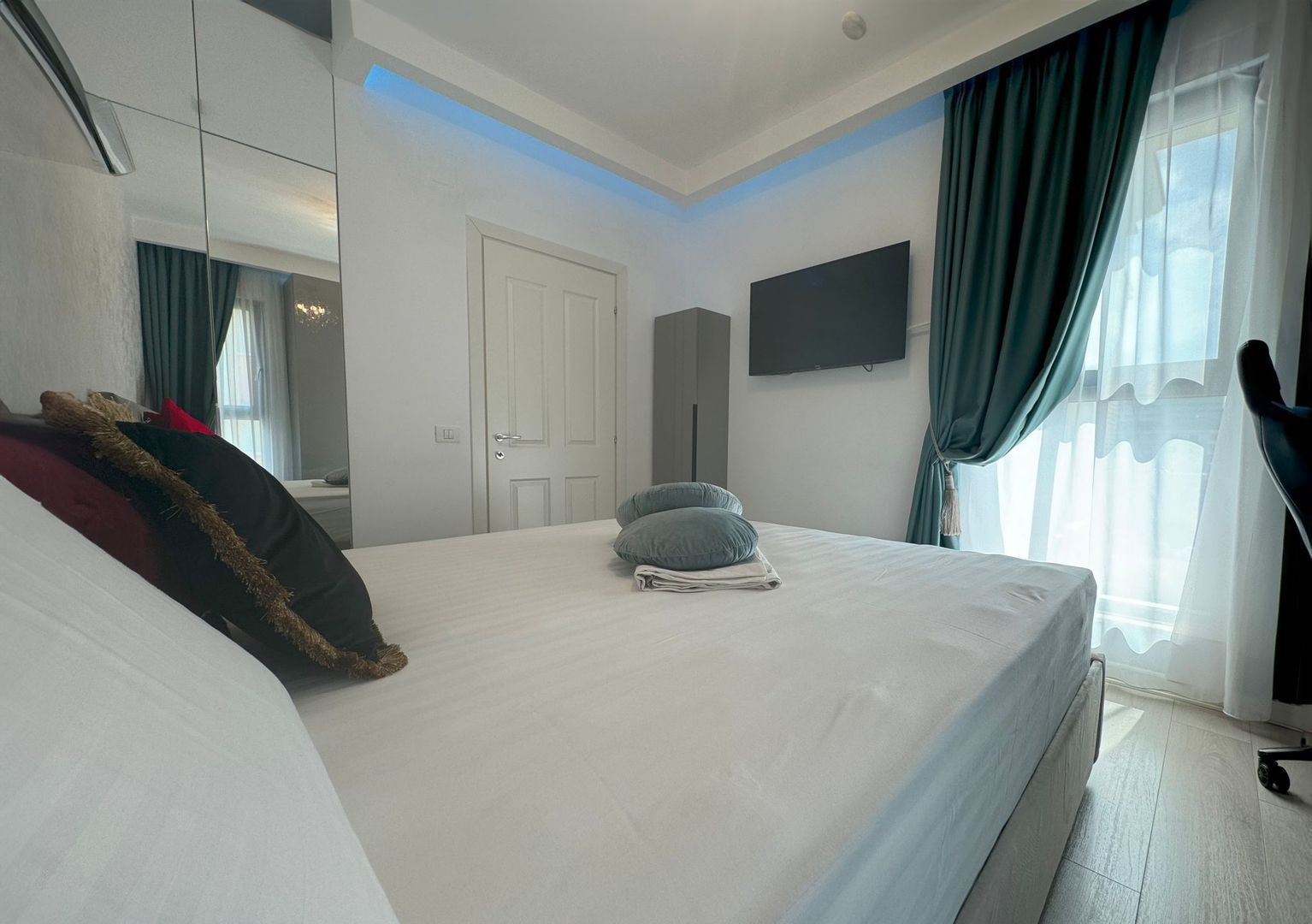 Apartament 3 Camere | Rond OMV | LUX | Loc de parcare - Poză 7