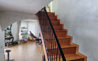 Vilă elegantă cu design luxos și grădină superb amenajată în Șag - Poză 15