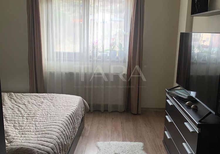 Apartament 3 camere complet mobilat, parcare inclusă, gata de mutare. - Poză 6