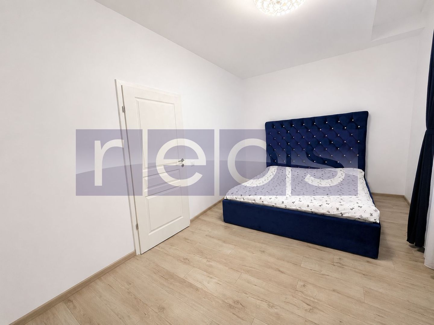 VANZARE | 3 CAMERE | 130MP | TERASA | GARAJ + BOXA | 1 MAI - Poză 5