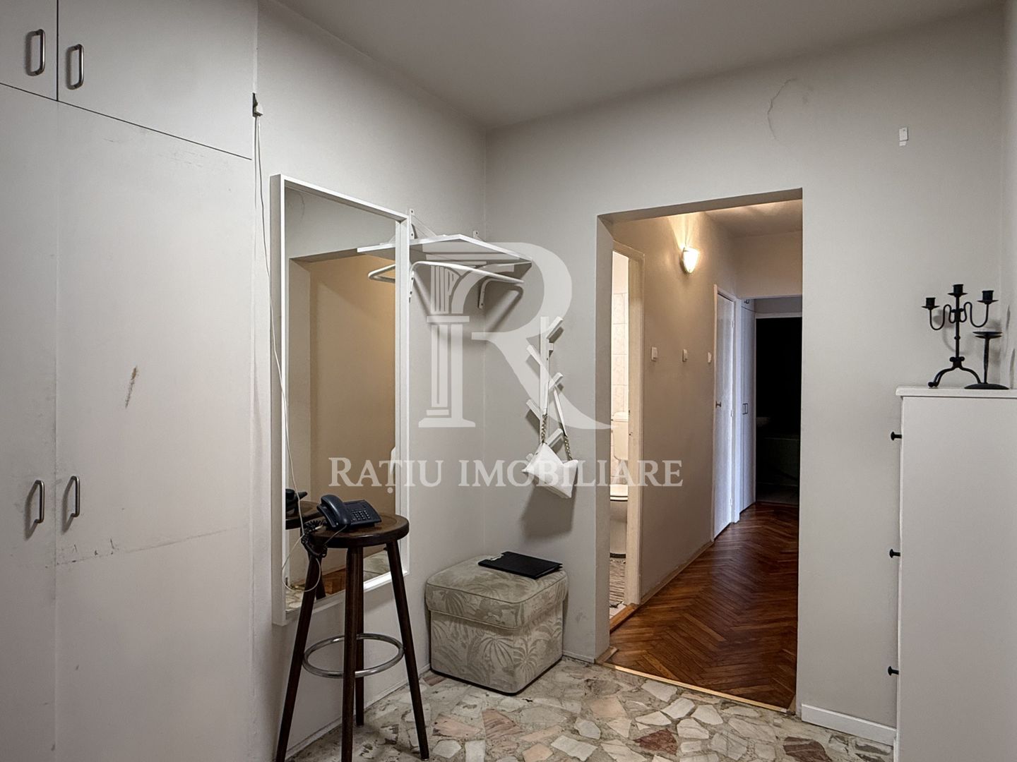 Apartament cu 3 camere | Decebal | Oradea - Poză 10