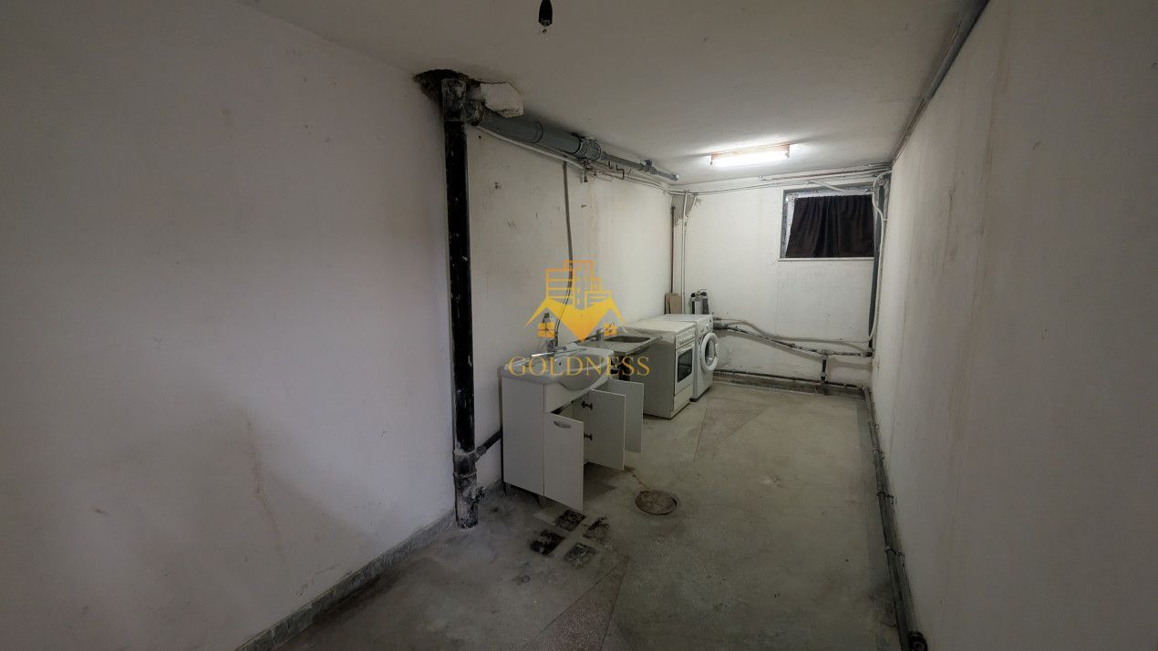 Casa/Spatiu de birou,Andrei Muresanu, 9 Camere,10 Parcari,Curte 2000mp - Poză 28