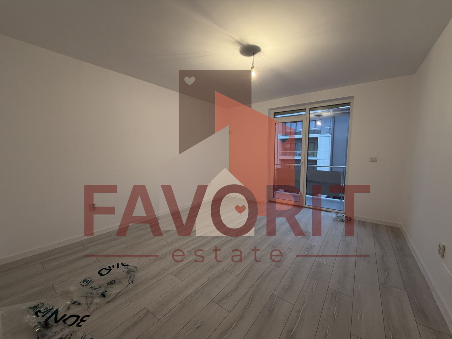 Decomandat. Bucatarie separata. Loc de parcare inclus - Poză 4