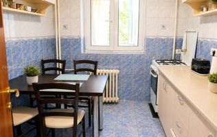 Apartament 3 camere | Dristor | Etaj 2/8 | 2 băi | Bloc 1984