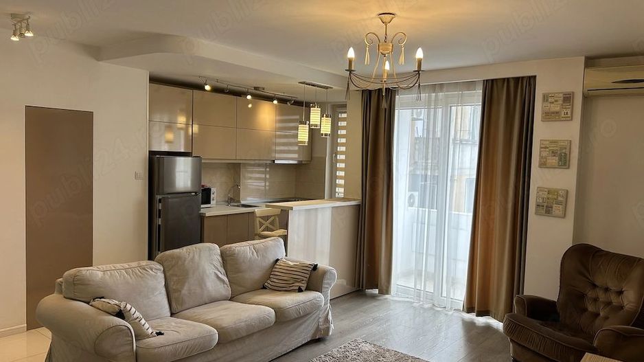 Apartament superb 2 camere, Bălcescu, mobilat complet, balcon, fara risc seismic - Poză 1