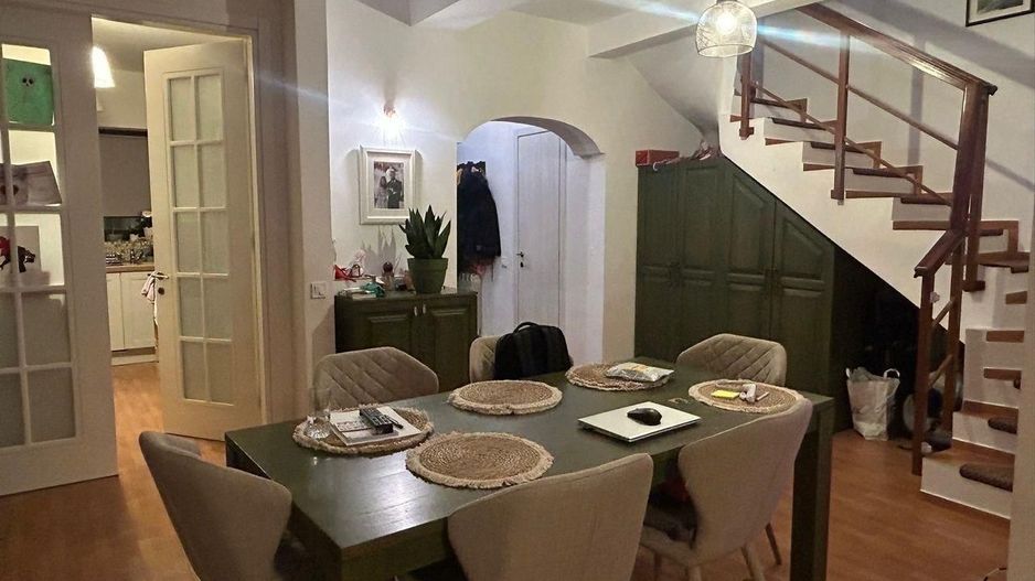 Casa cu 5 camere si garaj - la 100 ml distanta de lacul Grivita - Poză 5