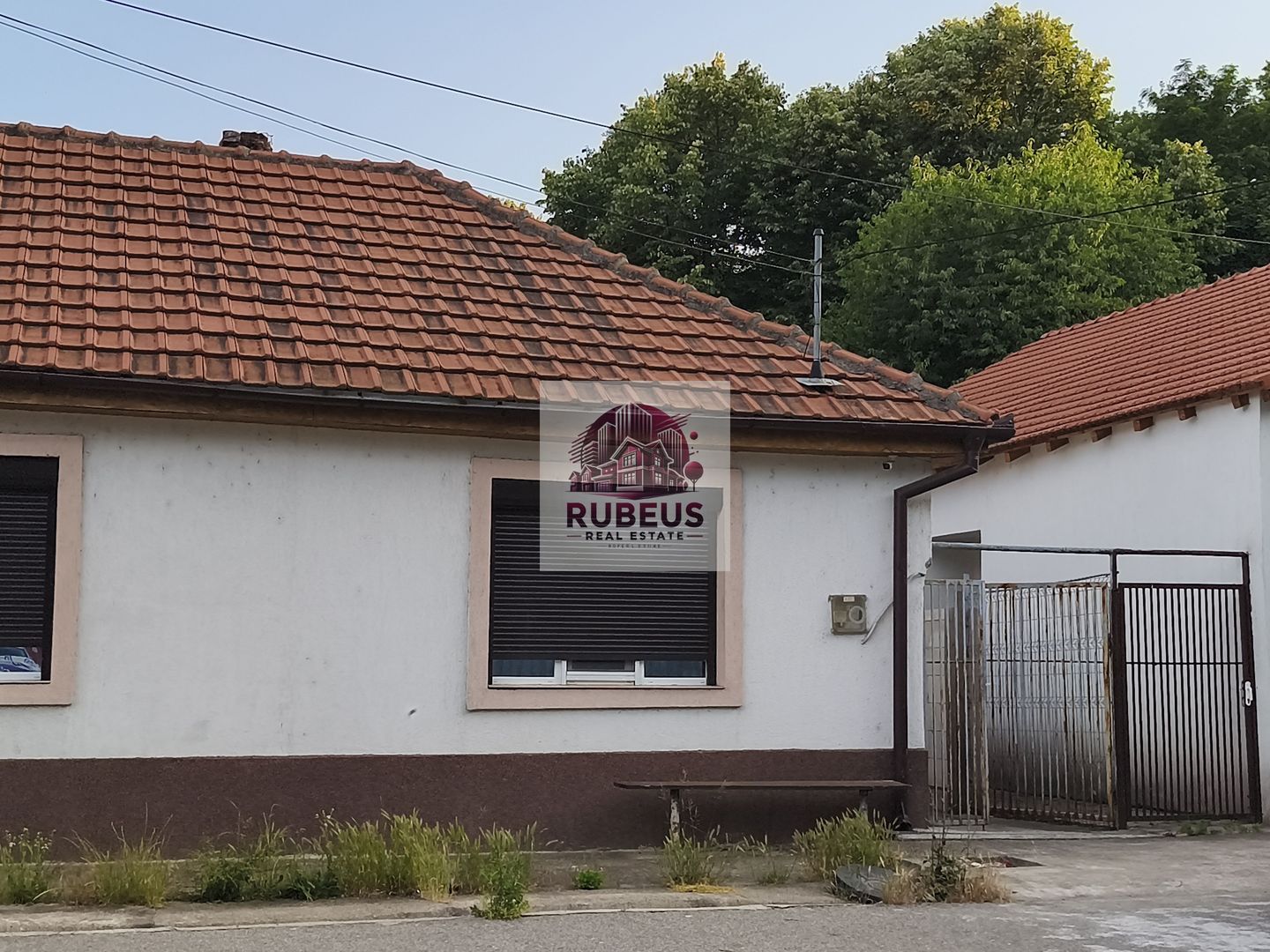 Refugiul la marginea pădurii in Orșova, pe malul Dunării - Poză 3