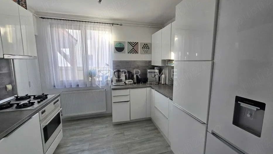 Casă familială spațioasă în zonă liniștită | Sângeorgiu de Mureș | - Poză 6