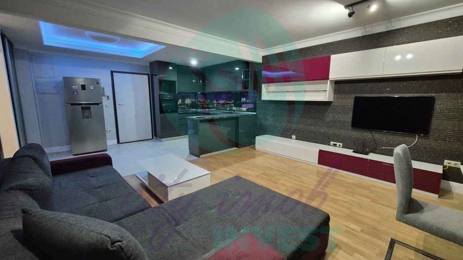 Inchiriere 2 camere cu vedere panoramica spre Lacul Tei - Poză 9