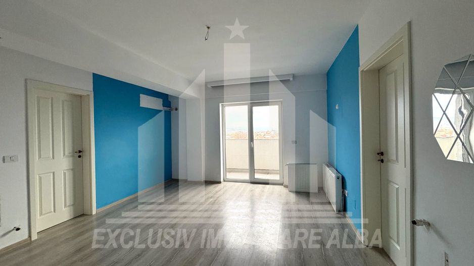 Apartament cu 2 camere de vanzare, Maieri - Poză 2