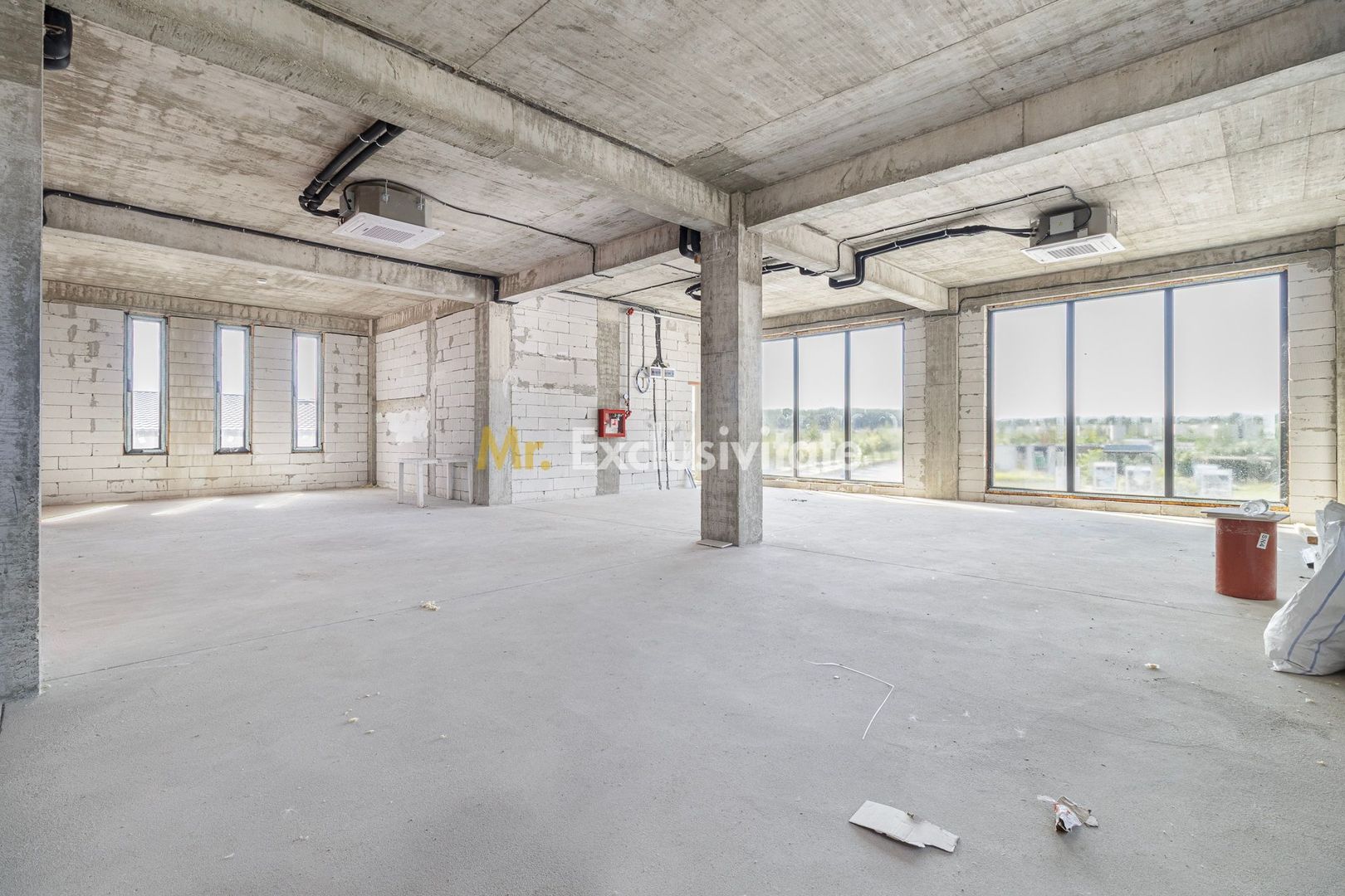 Spatiu comercial de la 14 euro de inchiriat Amber Forest Plaza - Poză 15