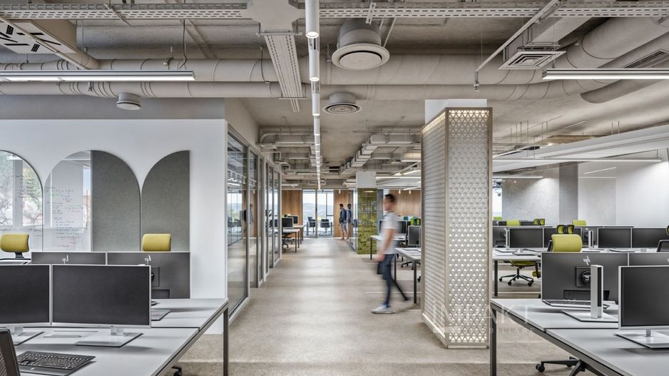 Spatiu birouri  1320 m2 finisat Europa - Poză 7