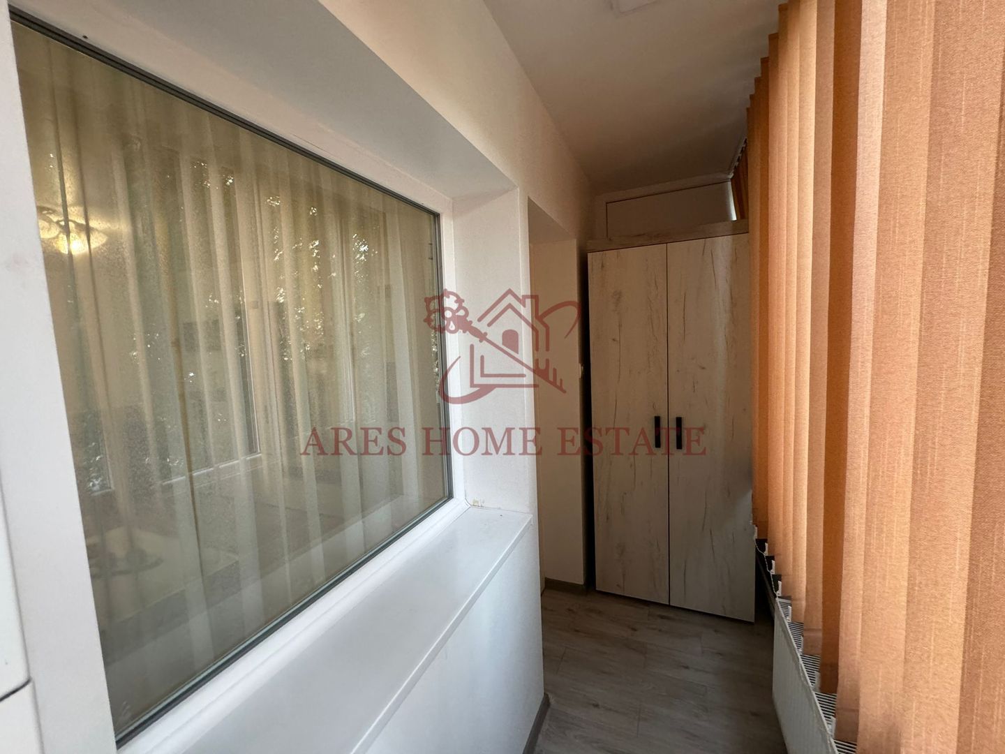 Zona Soarelui- Sud Plaza, 3 camere, 2 bai, etaj 1. Bucatarie inchisa. - Poză 14