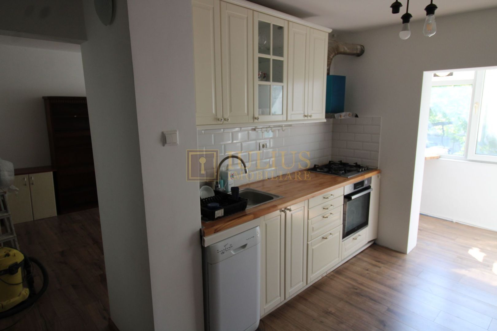 aproape de Spitalul Judetean, Complex, centrala proprie - Poză 8