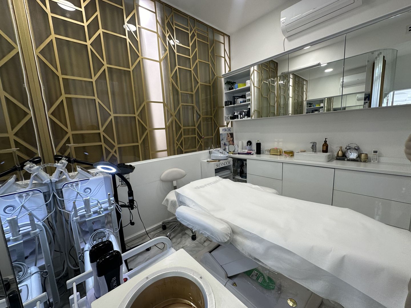 INCHIRIERE SALON HERASTRAU I UTILAT MOBILAT COMPLET - Poză 6