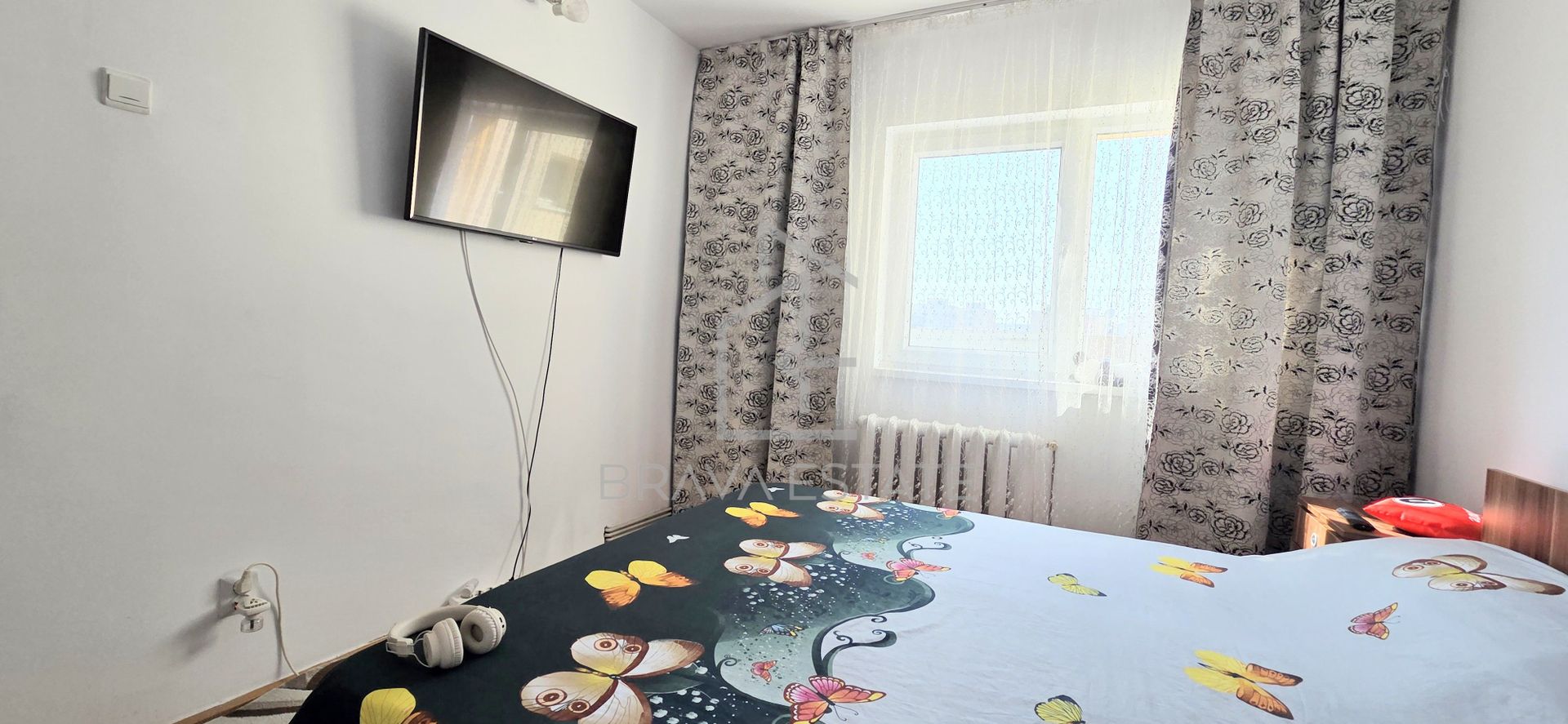 Apartament 3 camere, semidecomandat, mobilat, balcon, Aleea Borșa - Poză 3