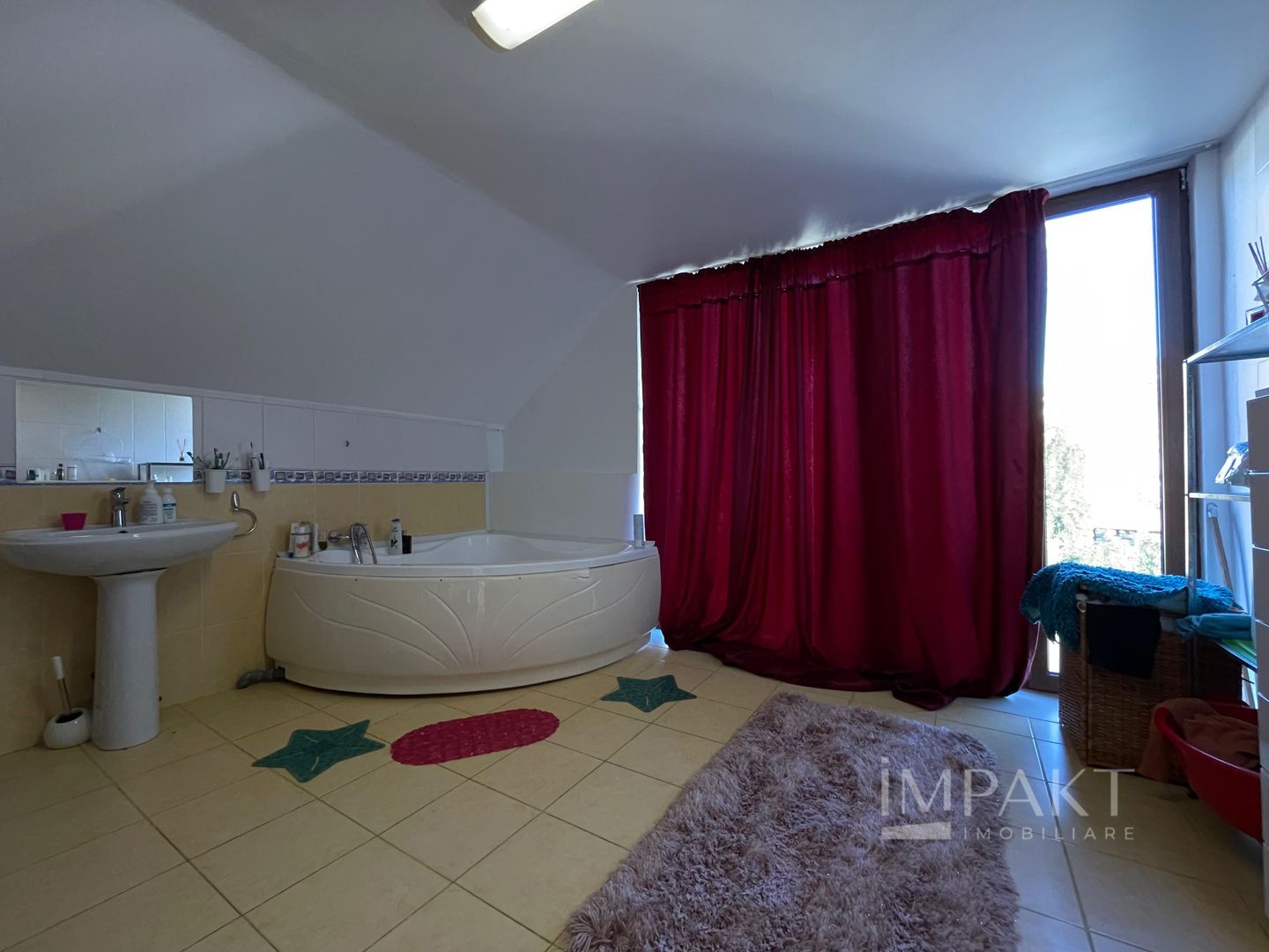 Casa individuala spatioasa de inchiriat in zona Borhanci! - Poză 13