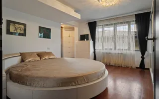 VILA ELEGANTA 5 CAMERE CU CURTE SI TERASA || EROU IANCU NICOLAE- PIPERA - Poză 19