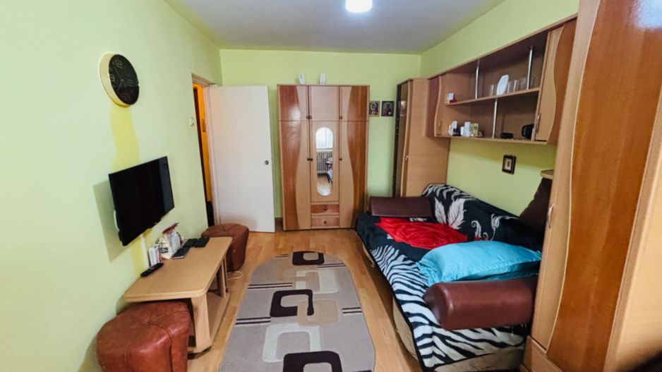 Garsonieră semidecomandată | 26 mp | Obcini zona Metro | 51,000 € - Poză 1