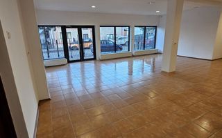 De închiriat imobil parter comercial + etaj locuit + curte cu 7 locuri de parcare, Strada Ciric - Poză 3