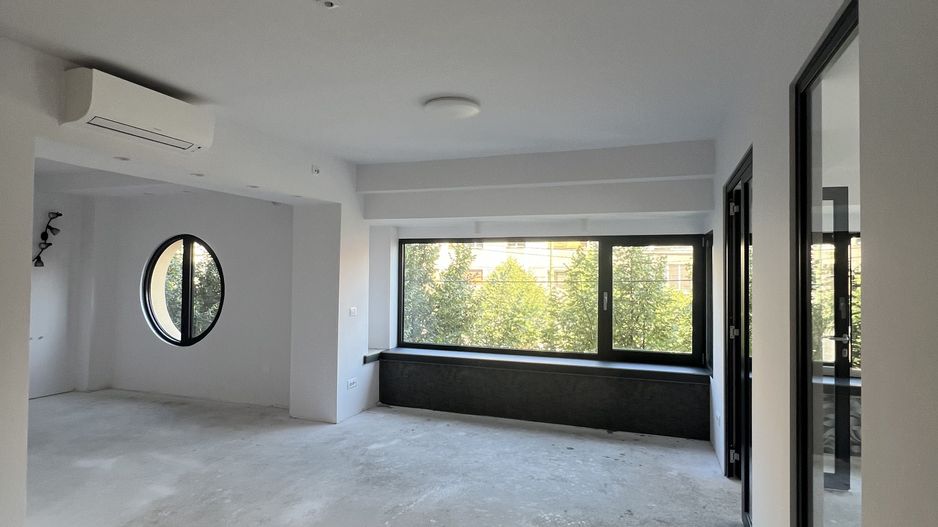 SAD CU VEDERE PANORAMICA - Poză 13