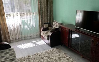 Apartament 3 camere decomandat de închiriat, Iași - renovat, mobilat, etaj 1/4 - Poză 8