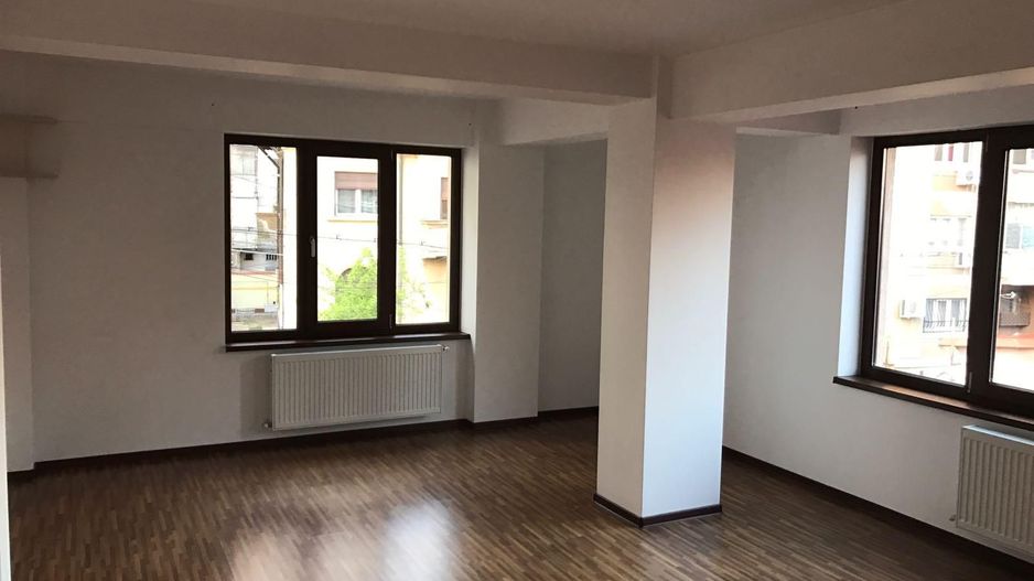 URGENT!, FARA MENTENANTA ,UTILITATI CONTORIZATE,  CURTE RELAXARE - Poză 3