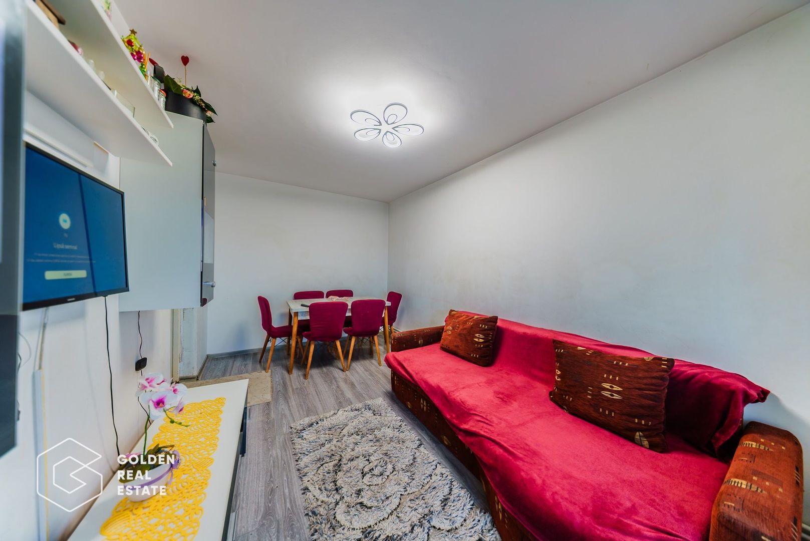 Apartament 3 camere, decomandat, Confectii, comision 0% - Poză 1