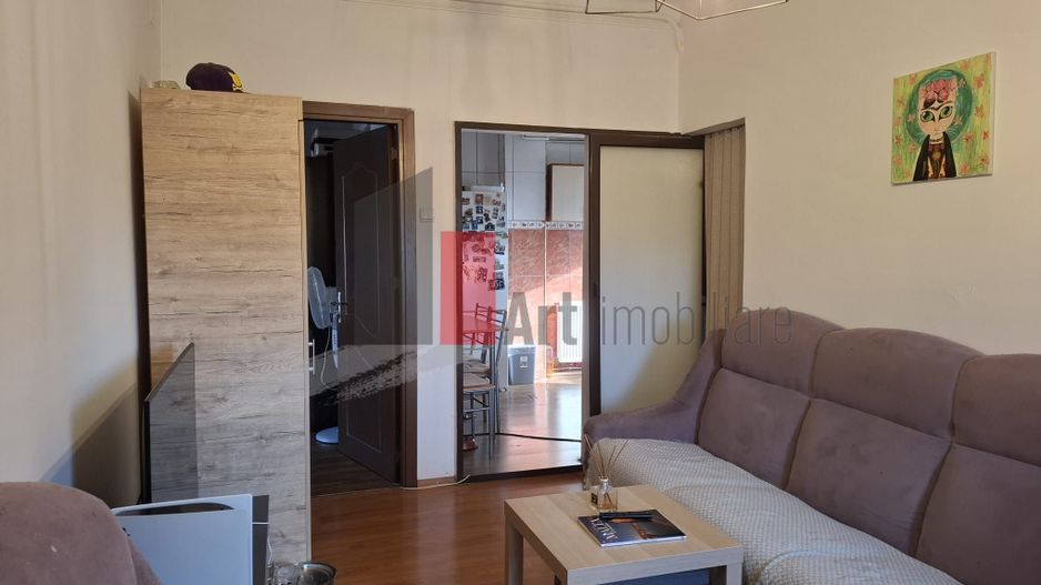 URGENT!, Dacia-Eminescu, apartament in vila, LUMINOS, NEGOCIABIL - Poză 2