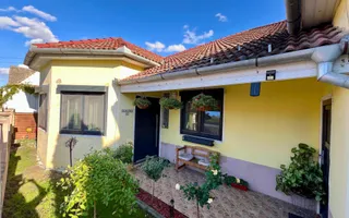 Casa moderna pe un nivel cu curte spatioasa in Sura Mare - Poză 15